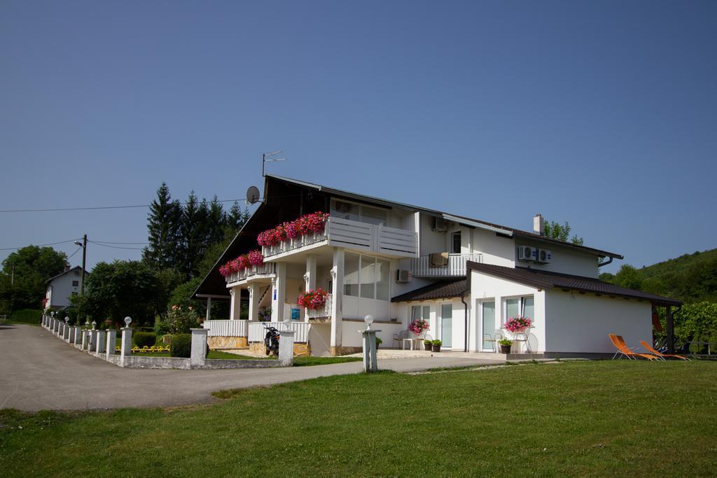 מלון רקוביצה House Zupan מראה חיצוני תמונה